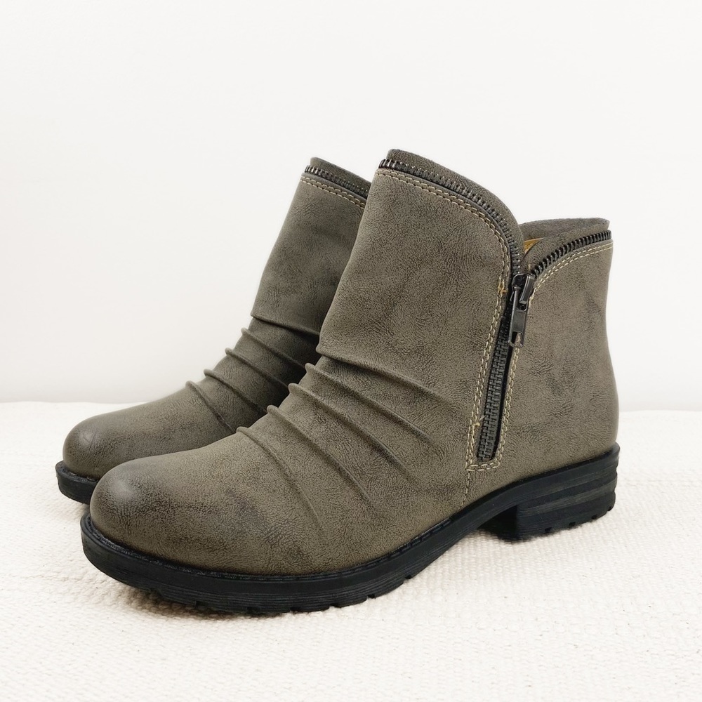 NATURAL SOUL Zippered Brisha Grey Ankle Boots Womens size 6